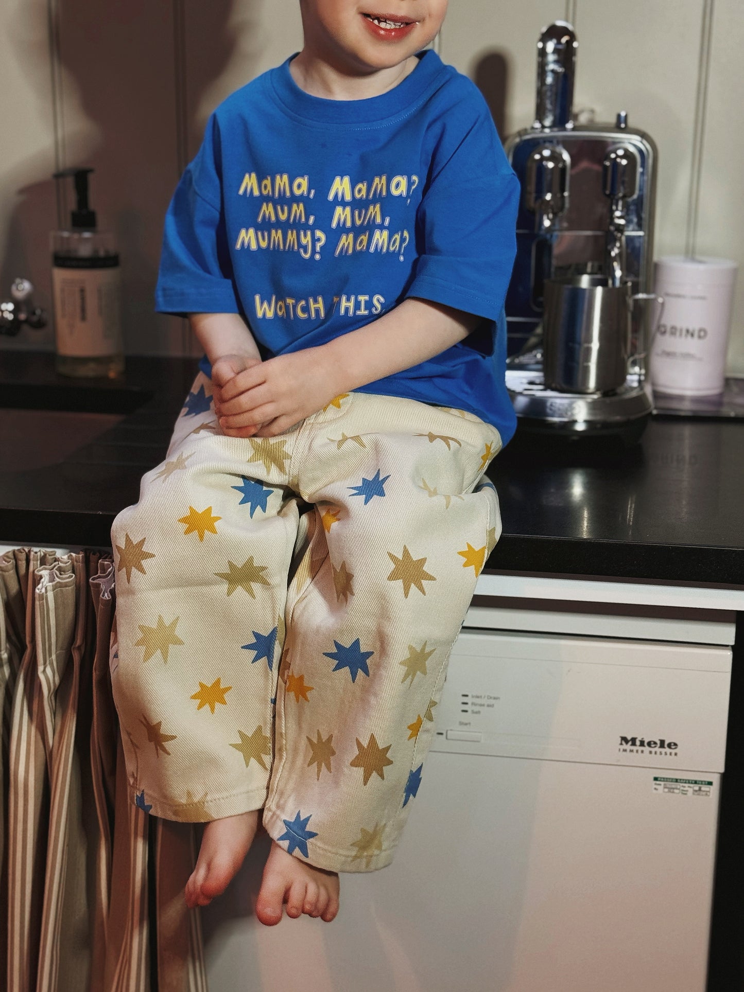 Mama, Watch This | Children's Graphic T-shirt